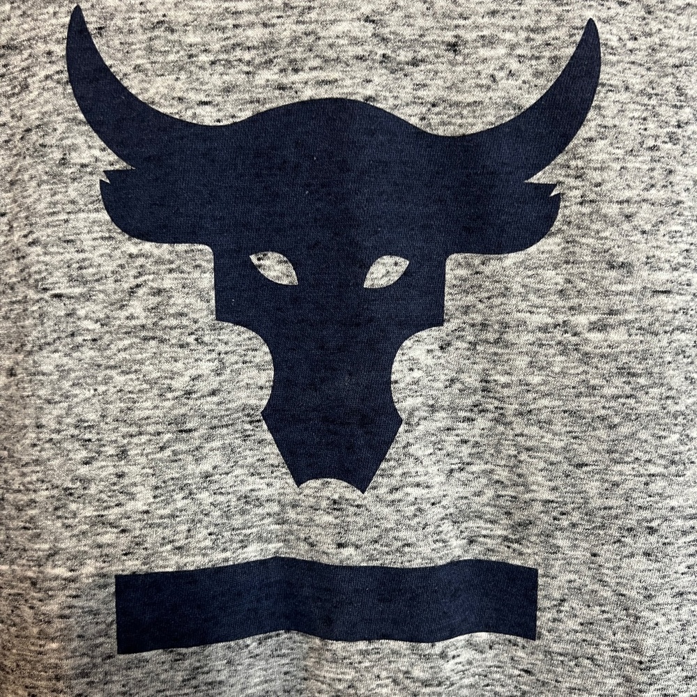 Under Armour Men's Project Rock Gray Short Sleeve Hoodie Mens Sizes‎ Brahma Bull - Picture 7 of 12